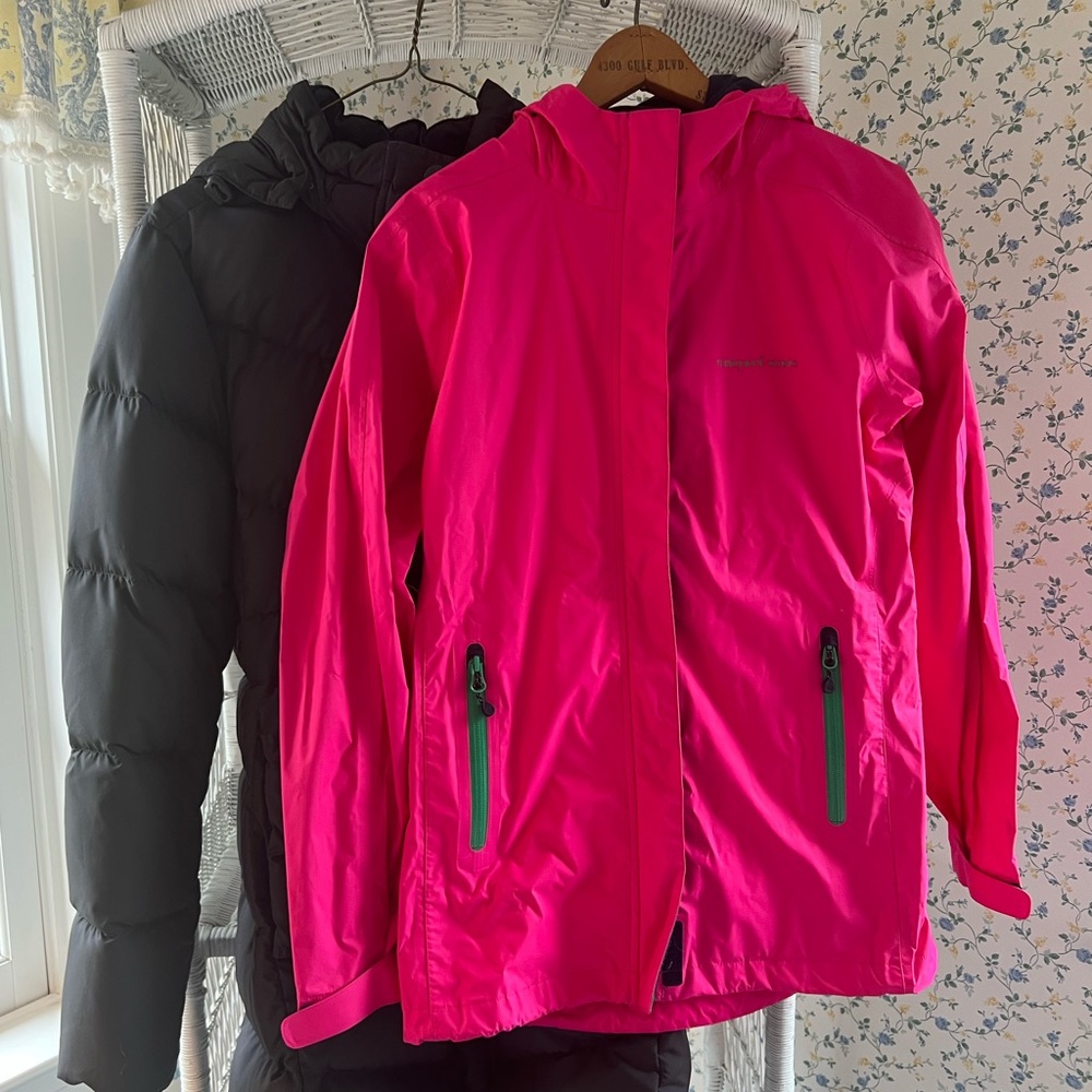 Vineyard Vines Women’s raincoat